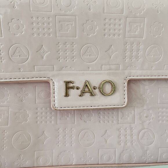 FAO Schwarz Glamour PINK Purse play pretend BARBIE CORE GOLD letters 1 Strap 8” - Picture 4 of 9